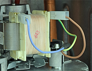 rv csi 85 aaa 780 173101 fan in situ.jpg